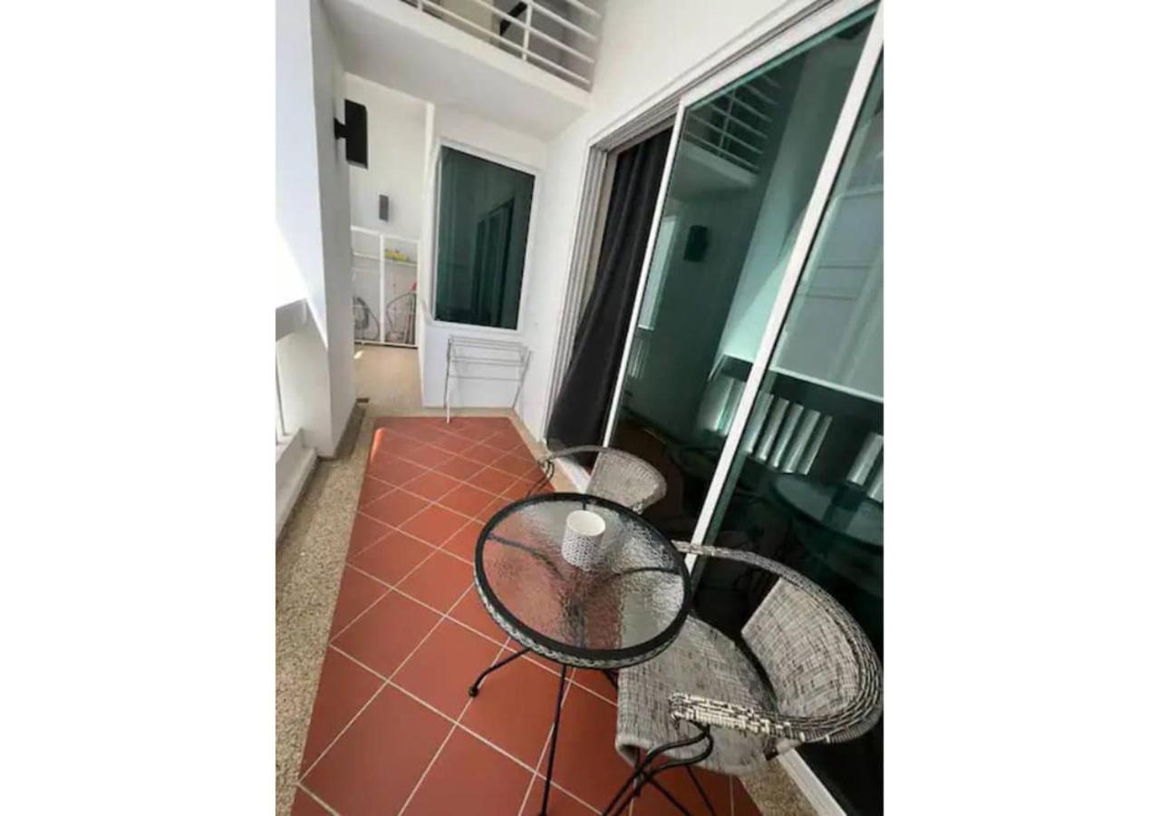 Tree Premier Suite Strait Quay Luxury Marina Suite Tanjung Tokong 외부 사진