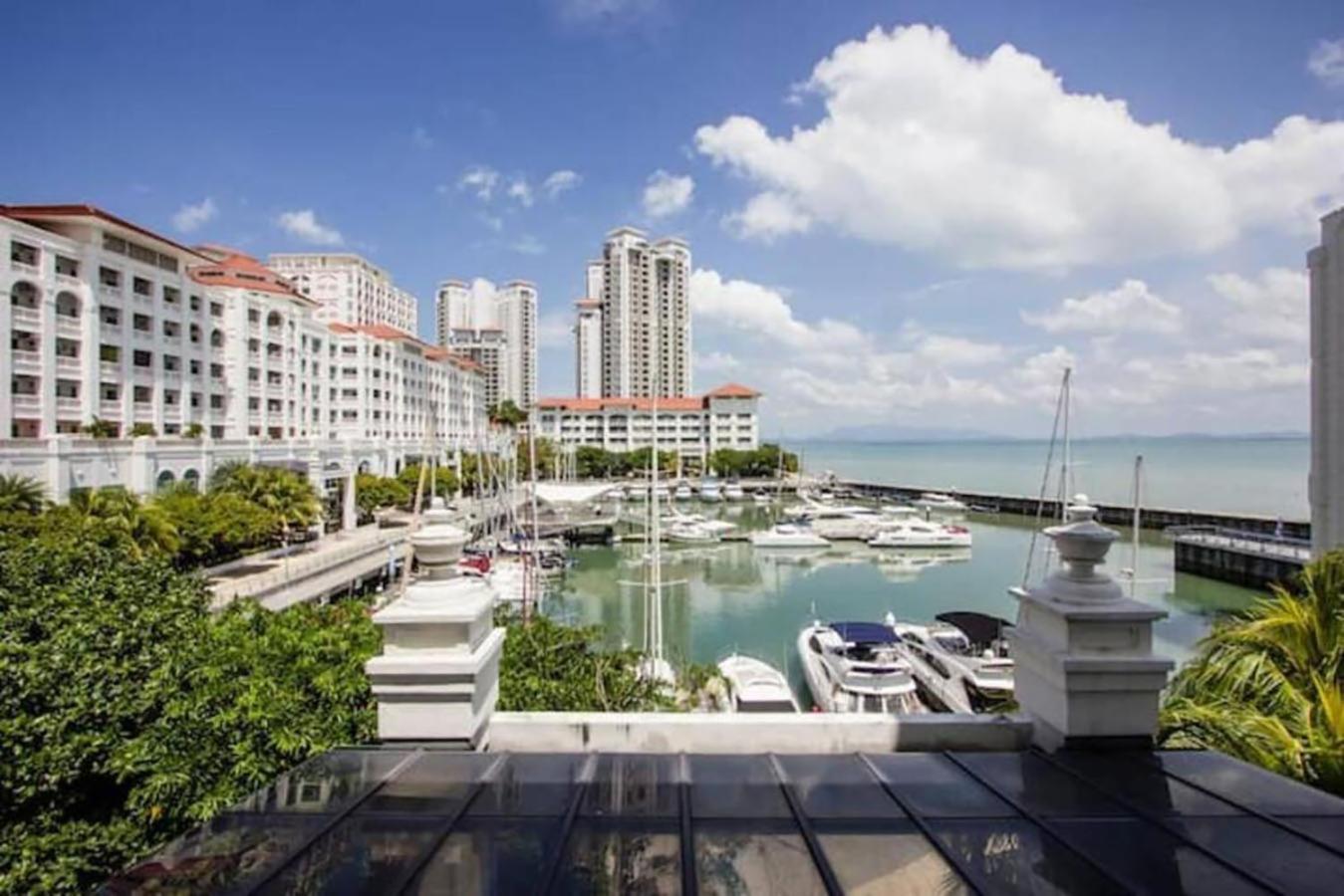 Tree Premier Suite Strait Quay Luxury Marina Suite Tanjung Tokong 외부 사진